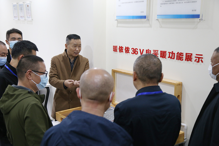 暖儂儂展示區(qū).JPG
